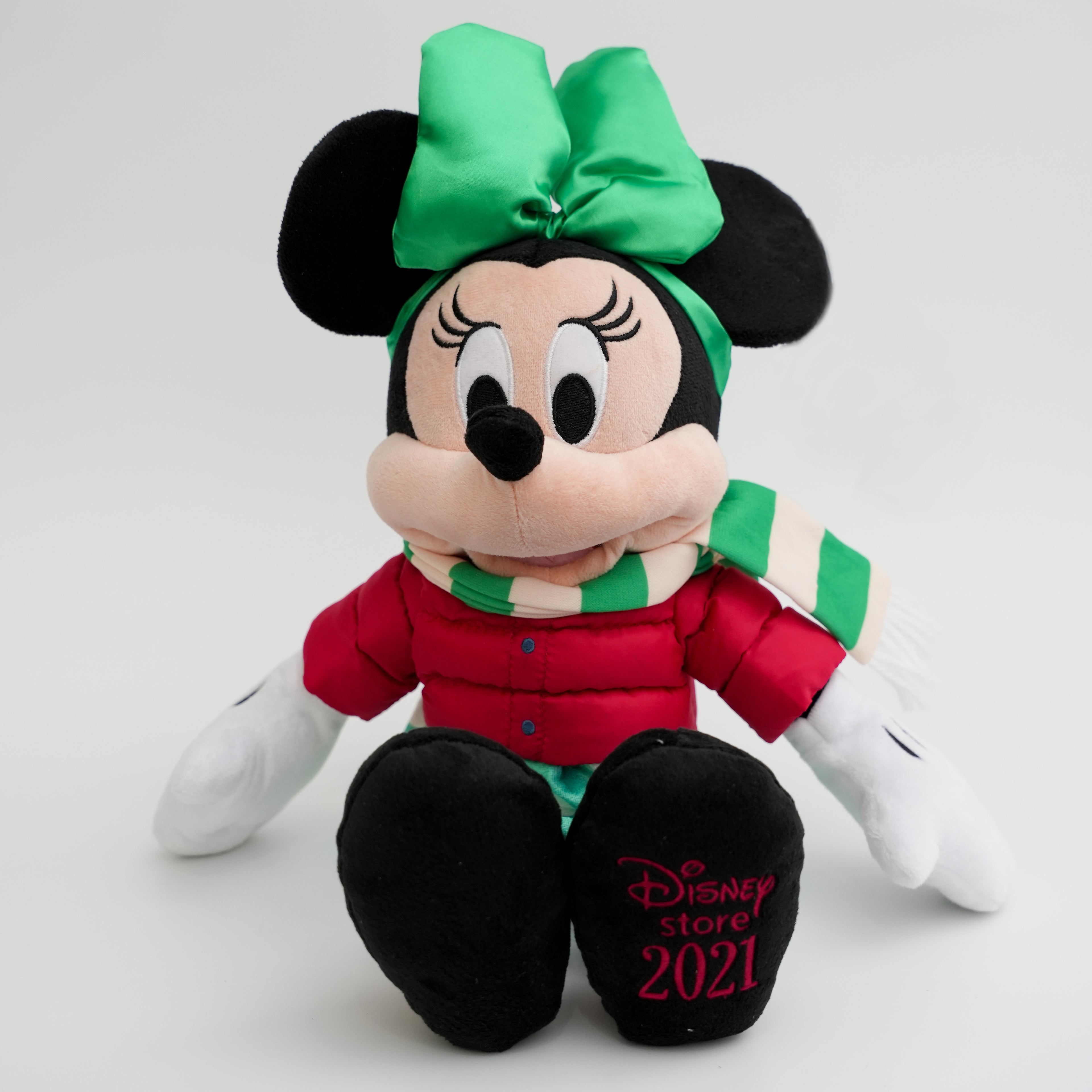 Plush Minnie Mouse Holiday Cheer