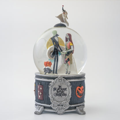 SNOW MUSICAL GLOBE JACK SKELLINGTON AND SALLY THE STRANGE CHRISTMAS OF MR JACK DISNEY