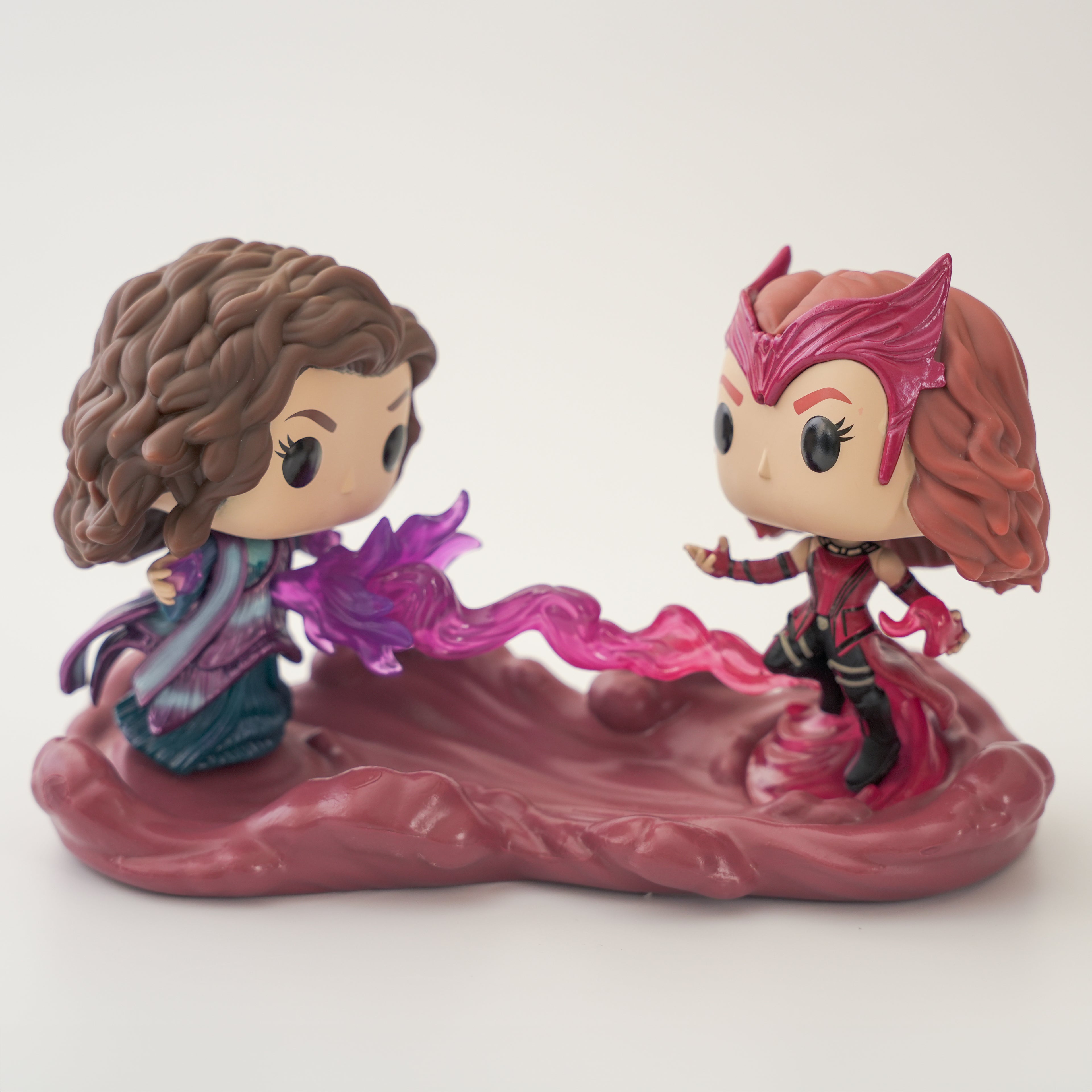 Marvel - Agatha Harkness &amp; The Scarlet Witch &quot;Moments&quot;