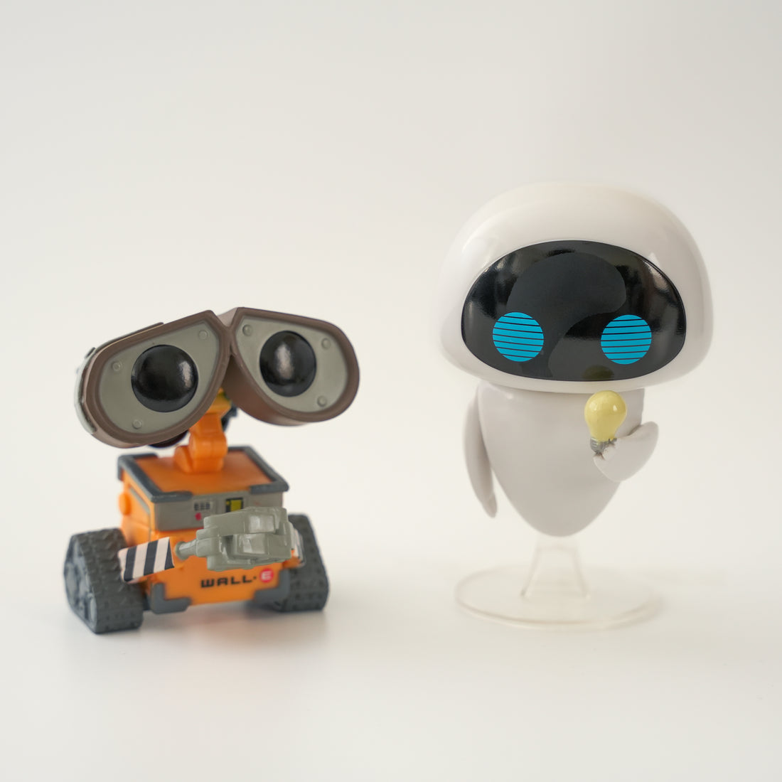 Funko POP Wall-E Special Edition Wall-E and Eve Vinyl Figures